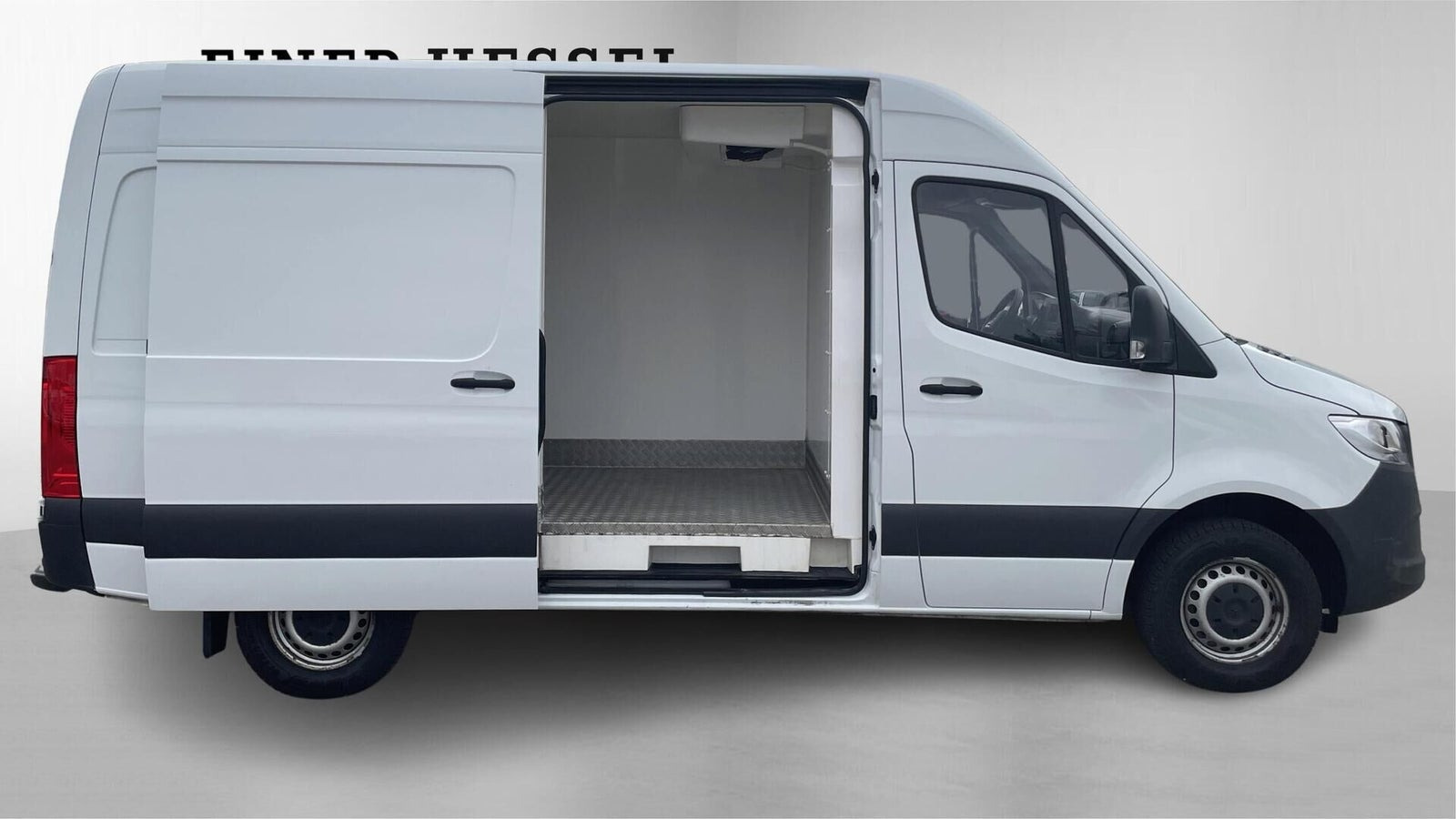 Hvid Mercedes Sprinter 317 fra 2023