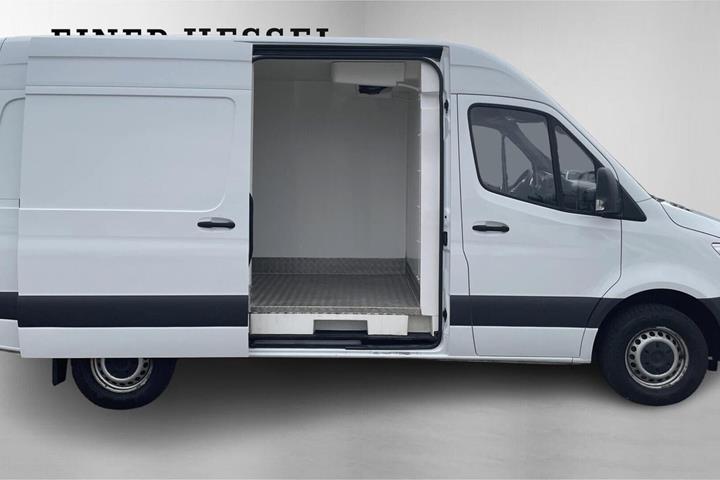 Hvid Mercedes Sprinter 317 fra 2023