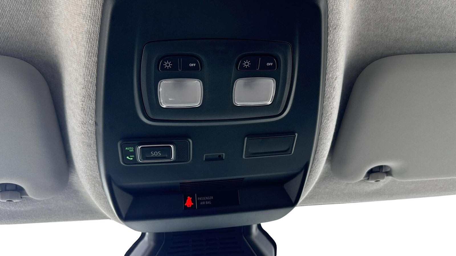 Hvid Renault Trafic fra 2025