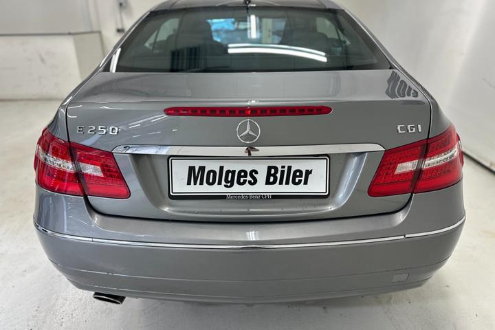 Grå Mercedes E250 fra 2010