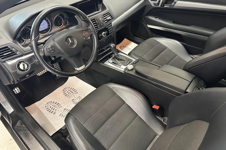 Grå Mercedes E250 fra 2010