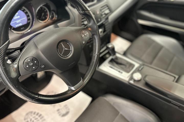 Grå Mercedes E250 fra 2010