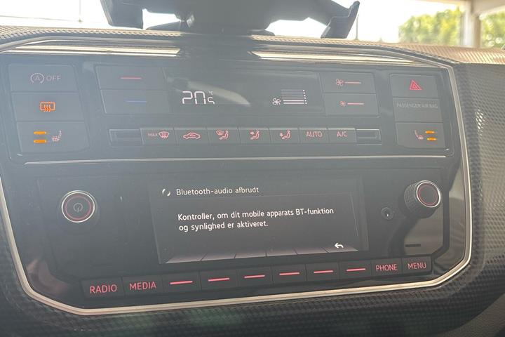 Grå VW UP! fra 2017