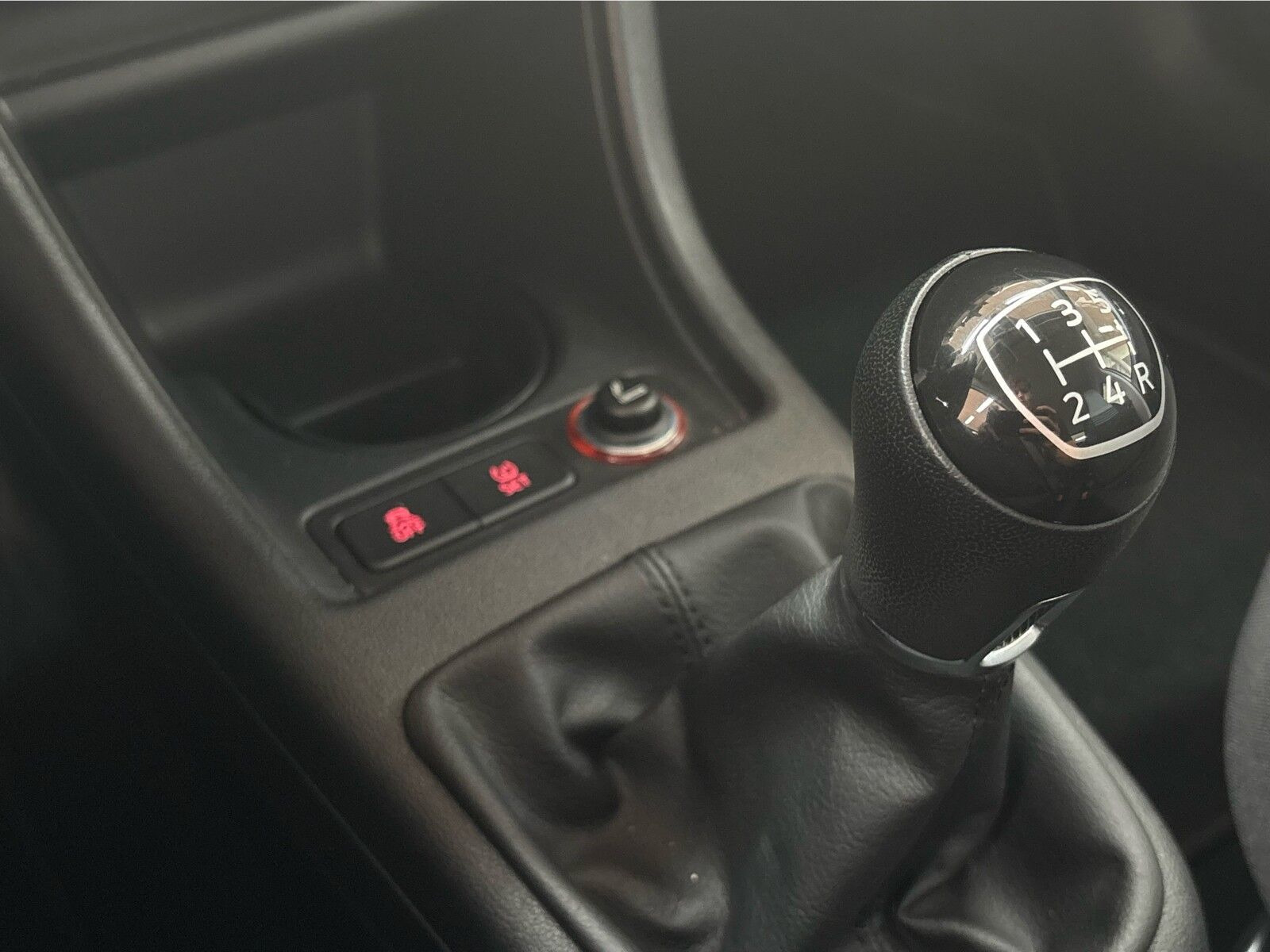 Grå VW UP! fra 2017
