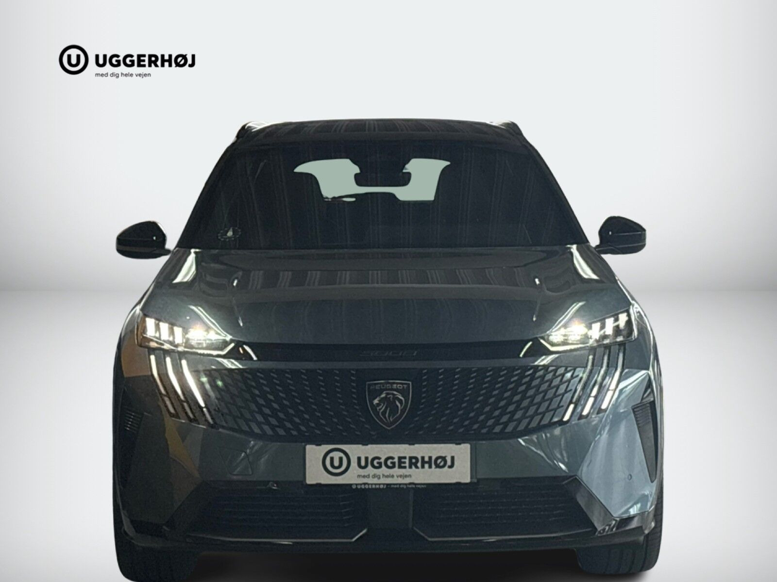 Blå Peugeot e-5008 fra 2025