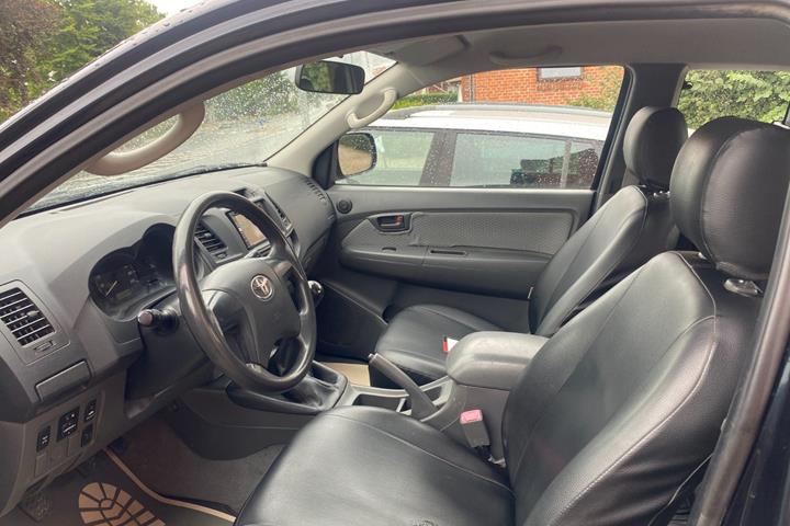 undefined Toyota HiLux fra 2011