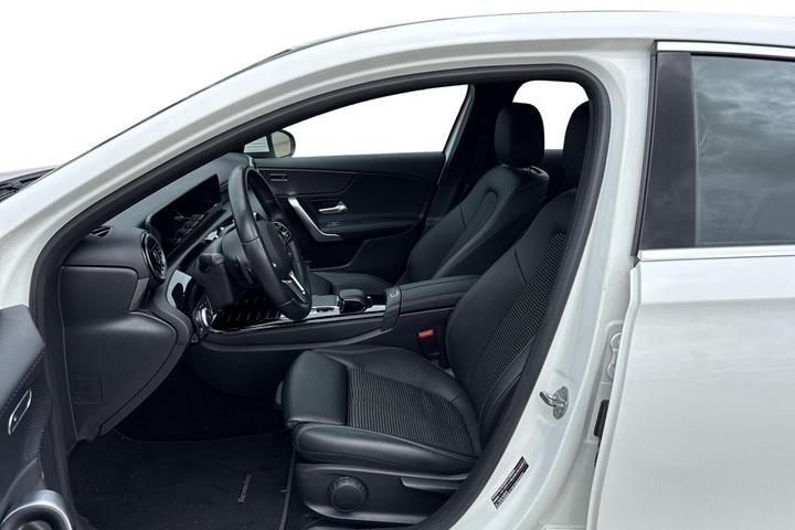 Hvid Mercedes A200 fra 2020