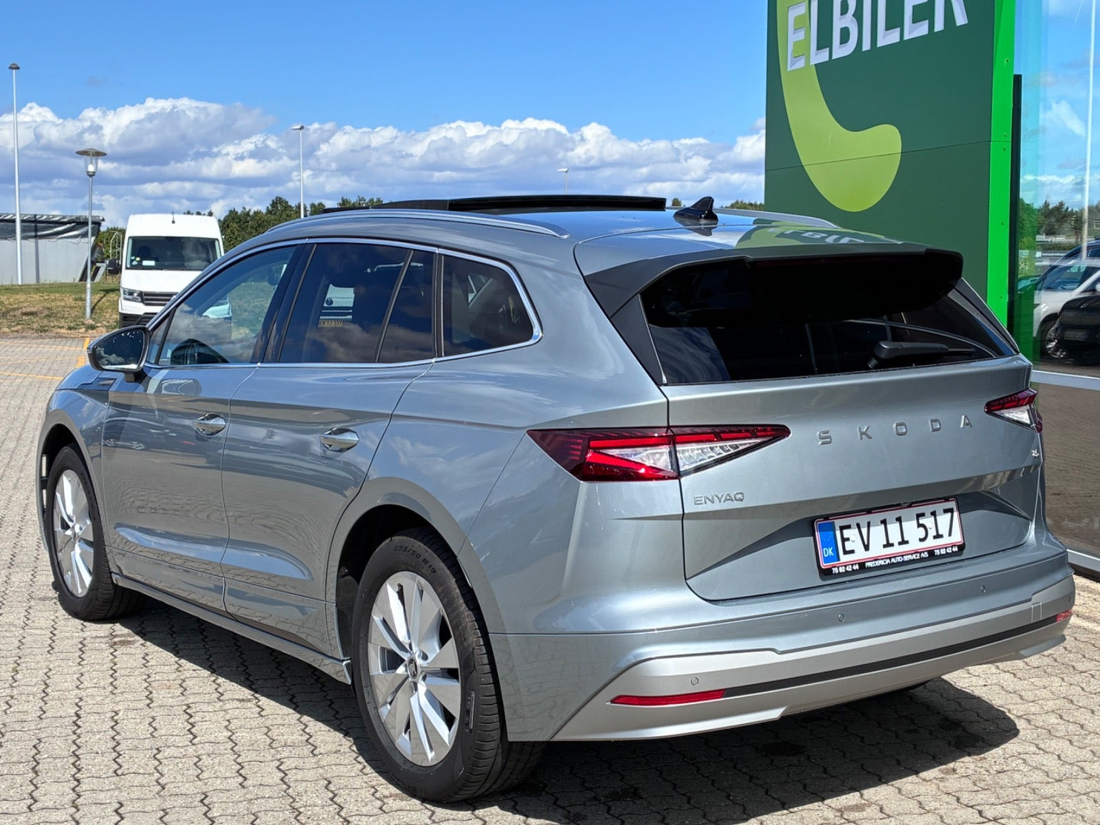 Sølv Skoda Enyaq fra 2026