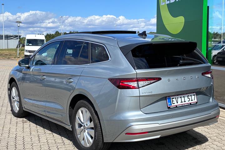 Sølv Skoda Enyaq fra 2026