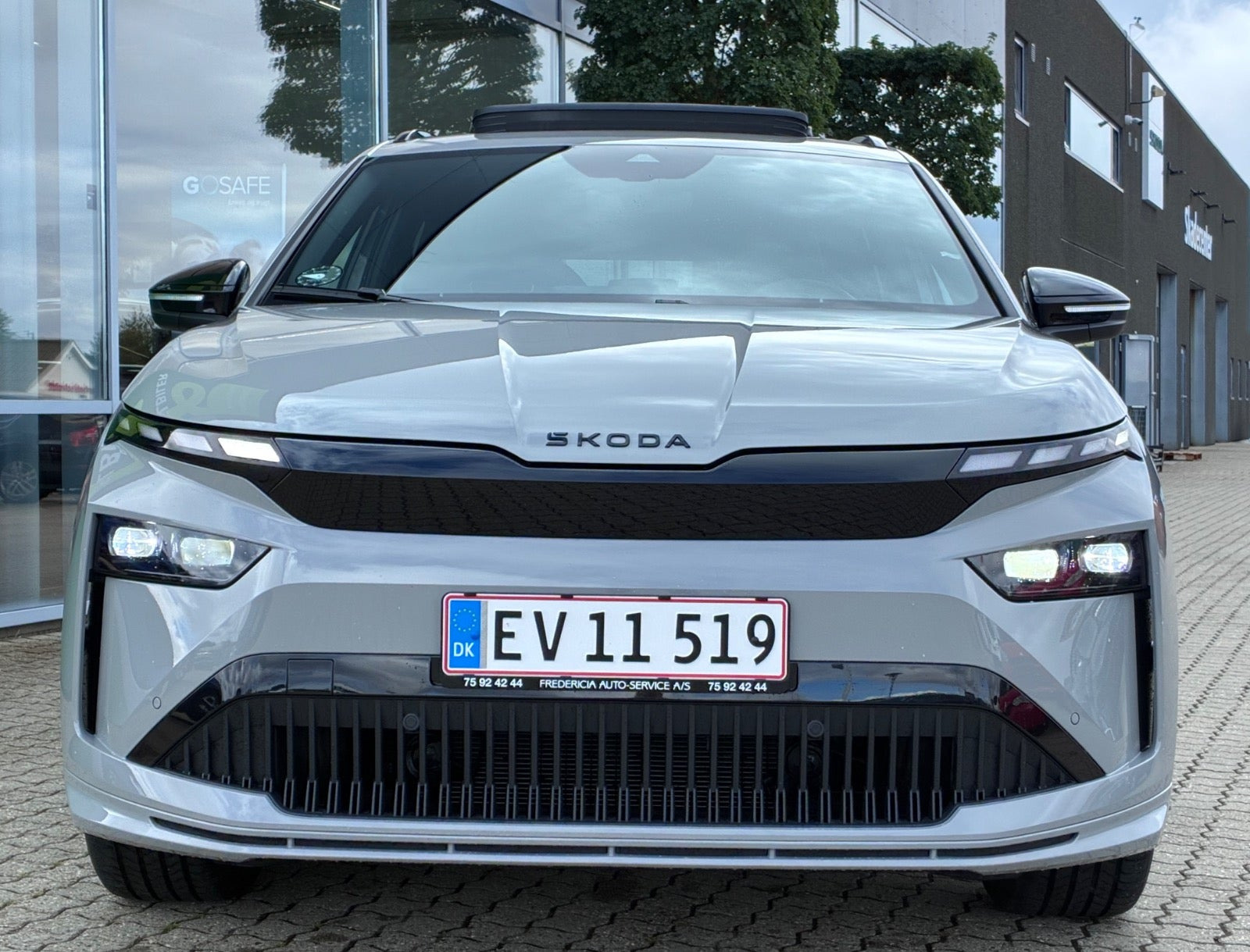 Grå Skoda Enyaq fra 2026