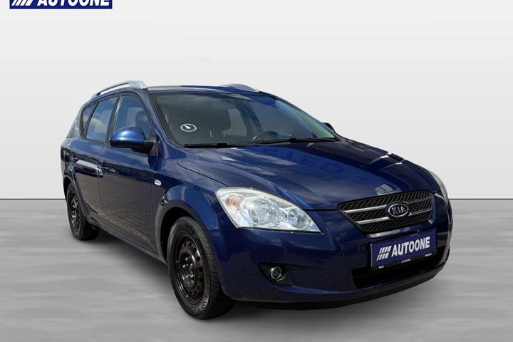 Blå Kia Ceed fra 2008