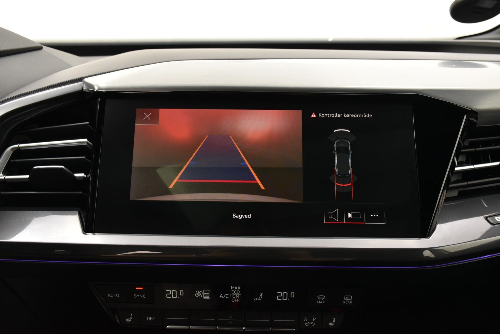 Hvid Audi Q4 e-tron fra 2021
