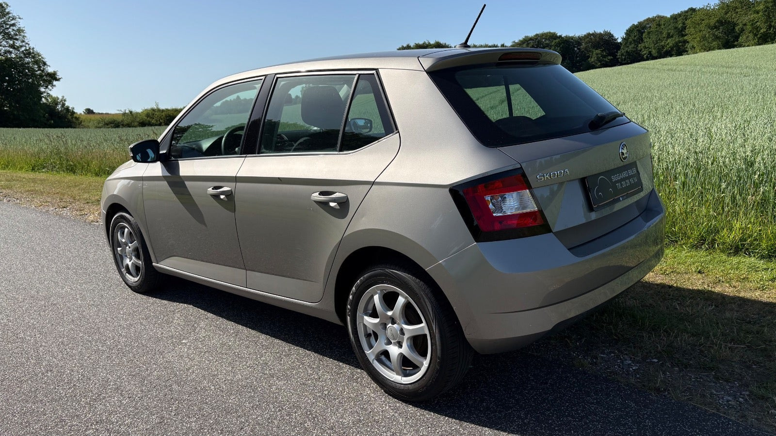 Orange Skoda Fabia fra 2018