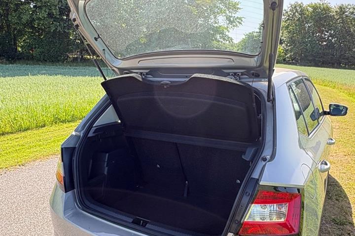 Orange Skoda Fabia fra 2018