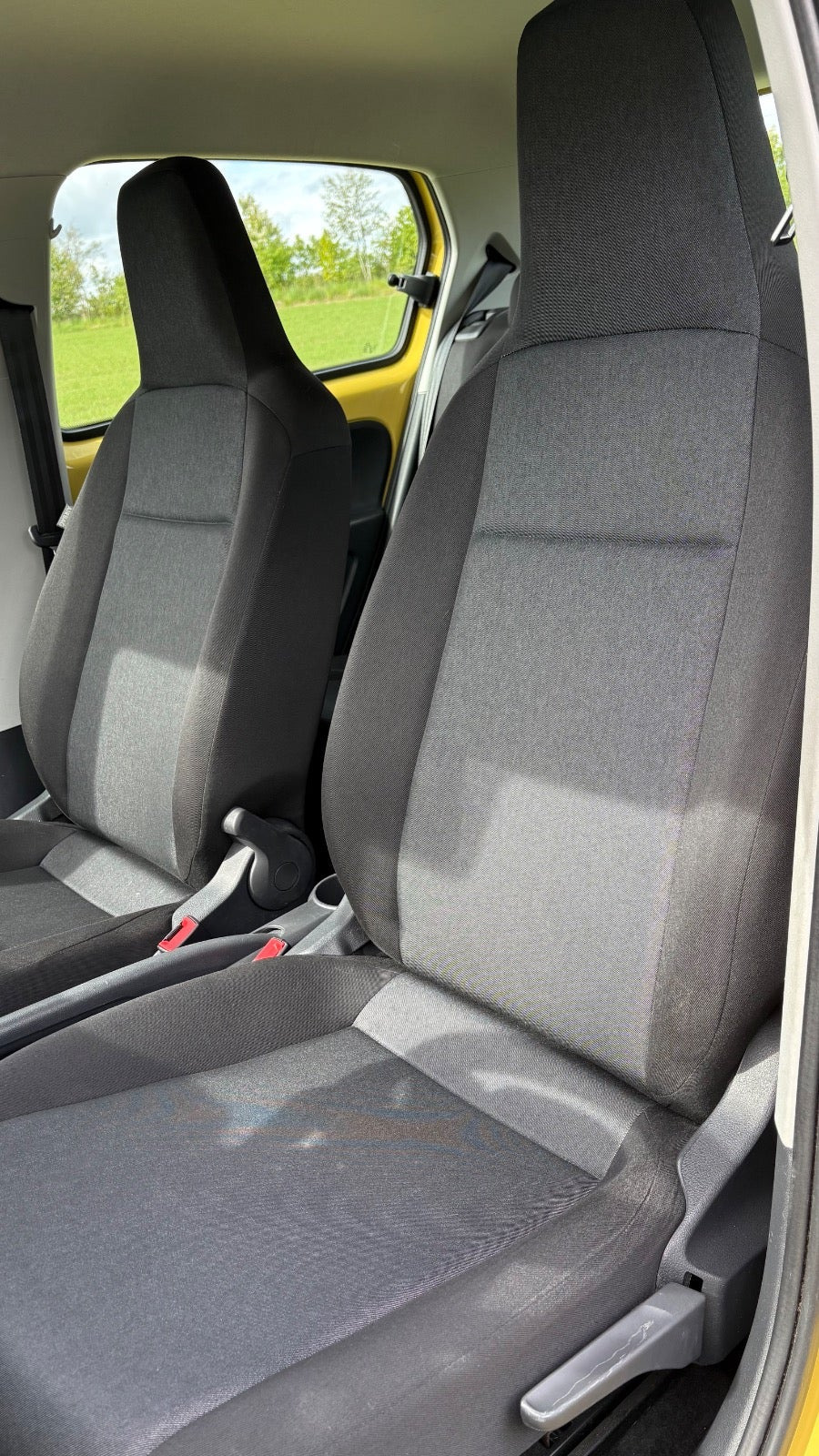 Gul Skoda Citigo fra 2019