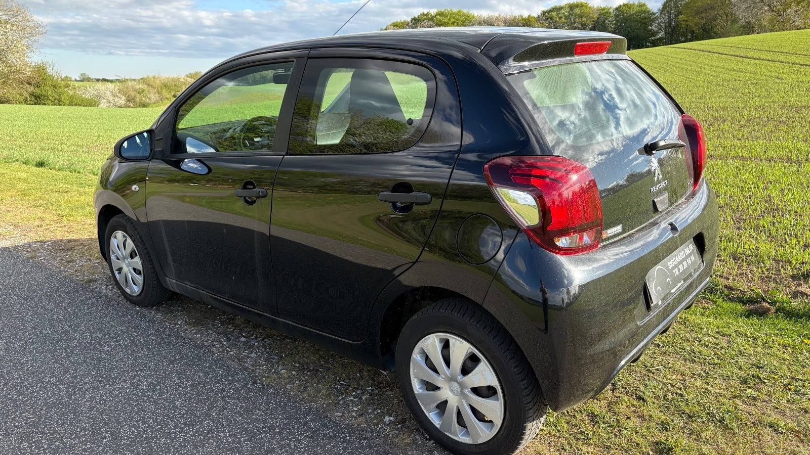 Sort Peugeot 108 fra 2014