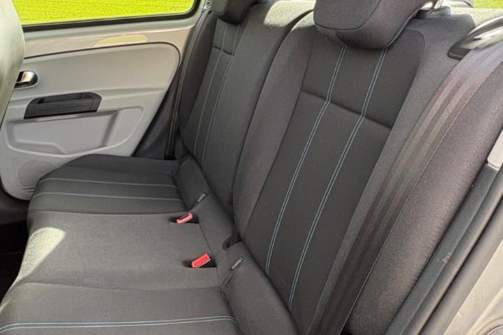 Orange Seat Mii fra 2017