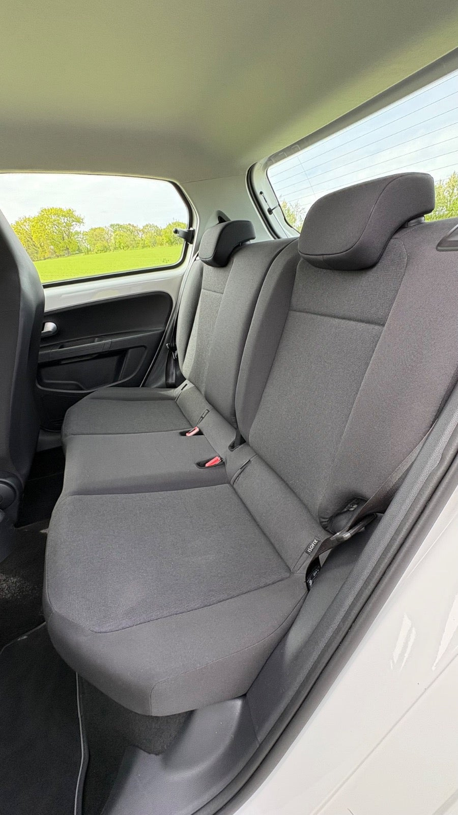 Hvid VW UP! fra 2019