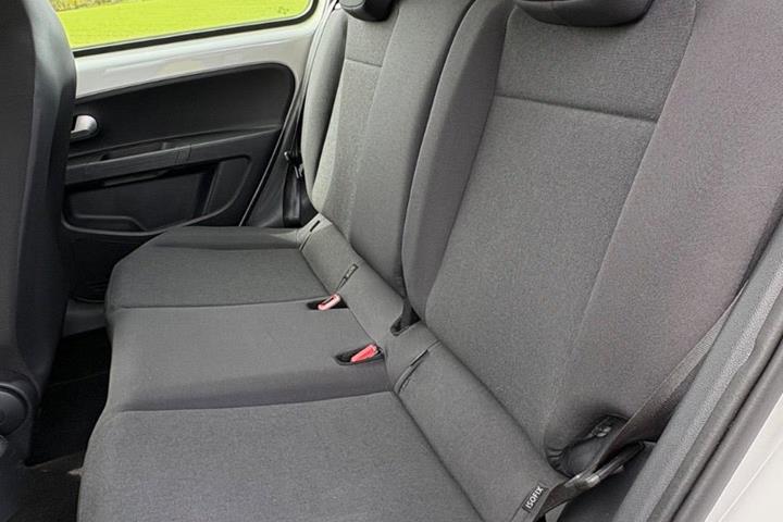 Hvid VW UP! fra 2019