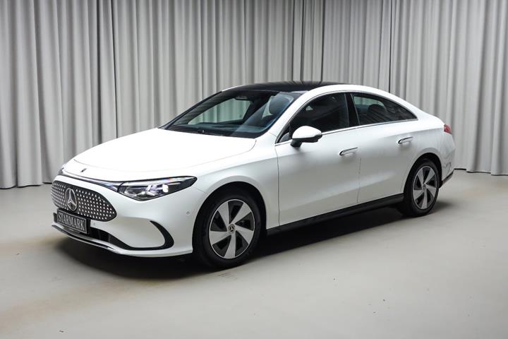 Hvid Mercedes CLA250+ fra 2026