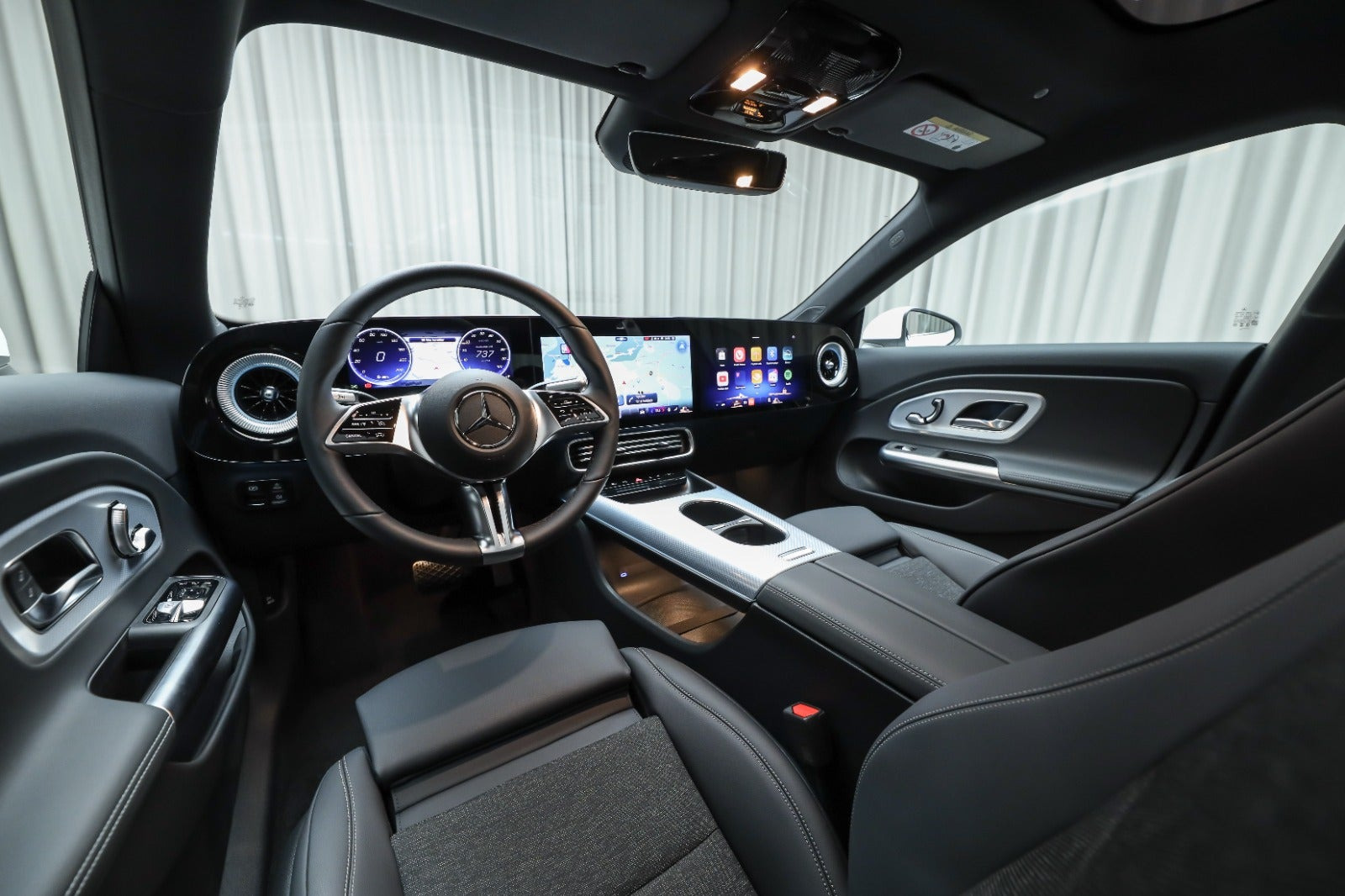 Hvid Mercedes CLA250+ fra 2026
