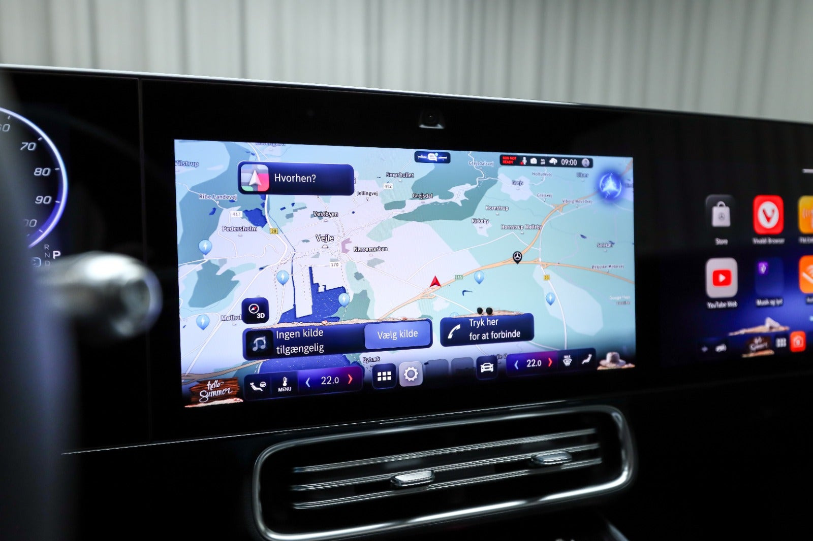 Hvid Mercedes CLA250+ fra 2026