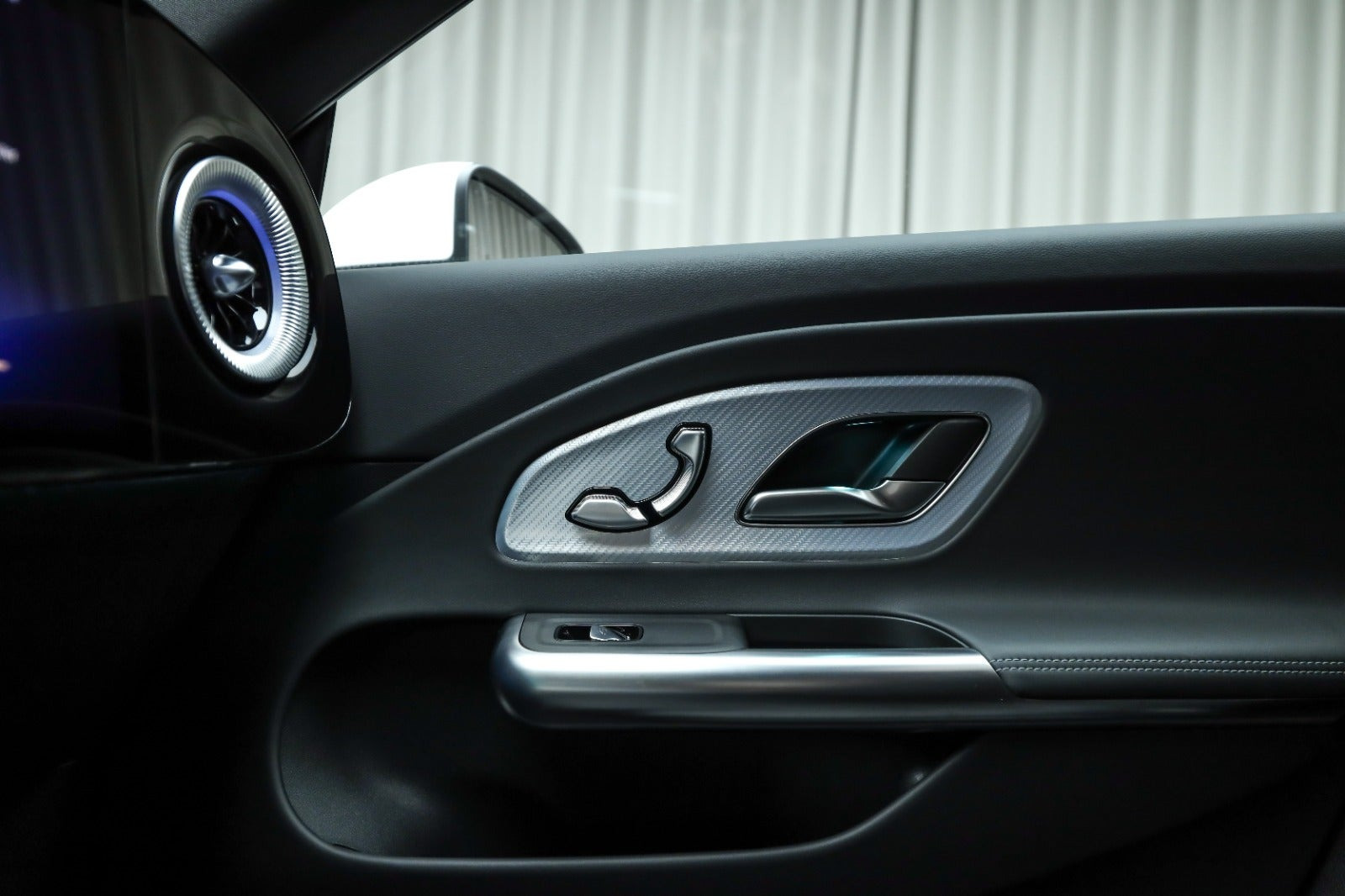 Hvid Mercedes CLA250+ fra 2026