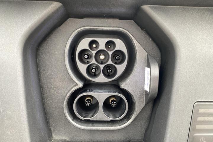 Hvid Kia Niro fra 2025
