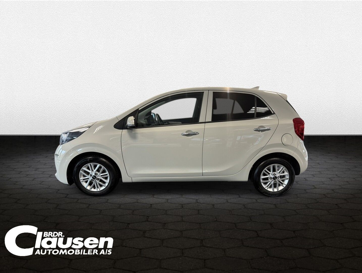 Beige Kia Picanto fra 2024