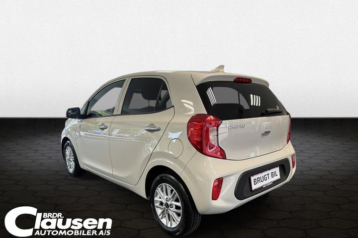 Beige Kia Picanto fra 2024