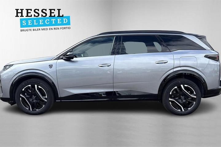 Grå Peugeot e-5008 fra 2025