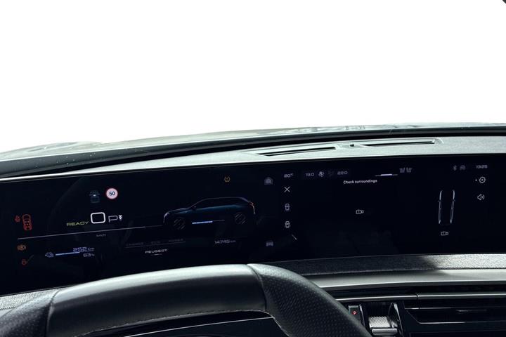 Grå Peugeot e-5008 fra 2025