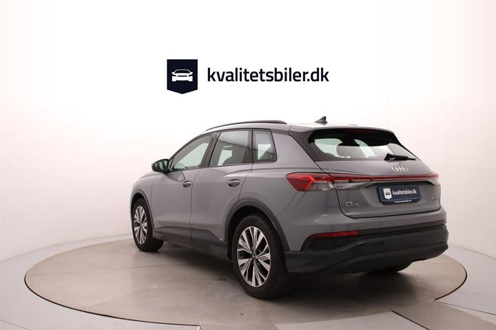 Grå Audi Q4 fra 2022