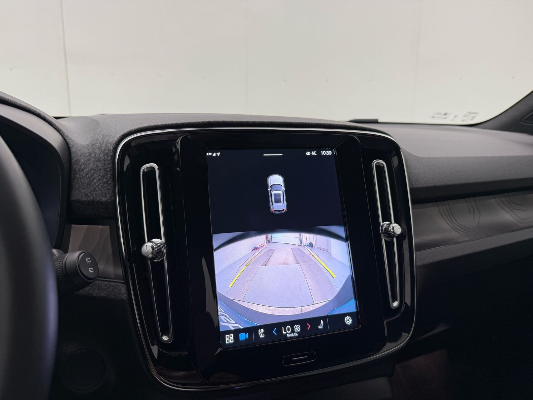 Grøn Volvo XC40 fra 2023