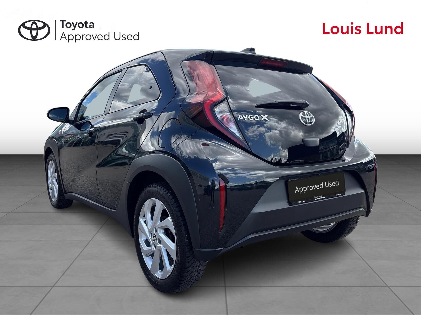 Sort Toyota Aygo X fra 2022