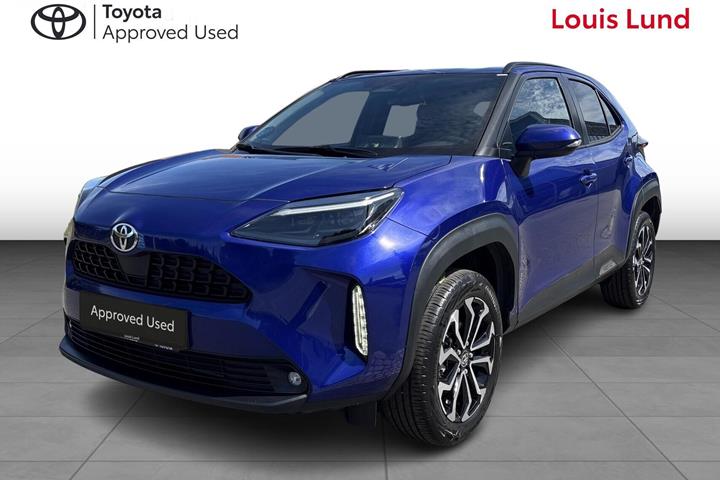 Blå Toyota Yaris Cross fra 2025