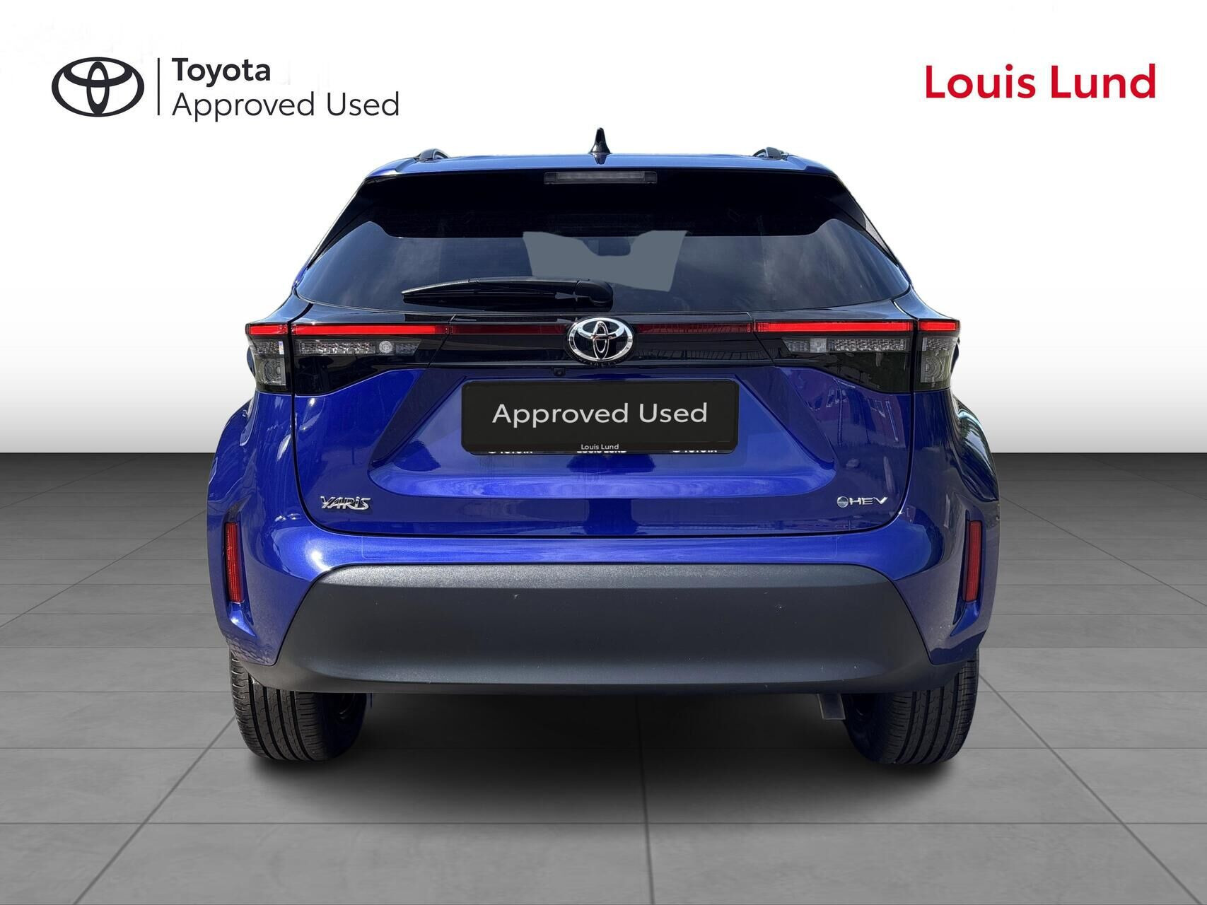 Blå Toyota Yaris Cross fra 2025