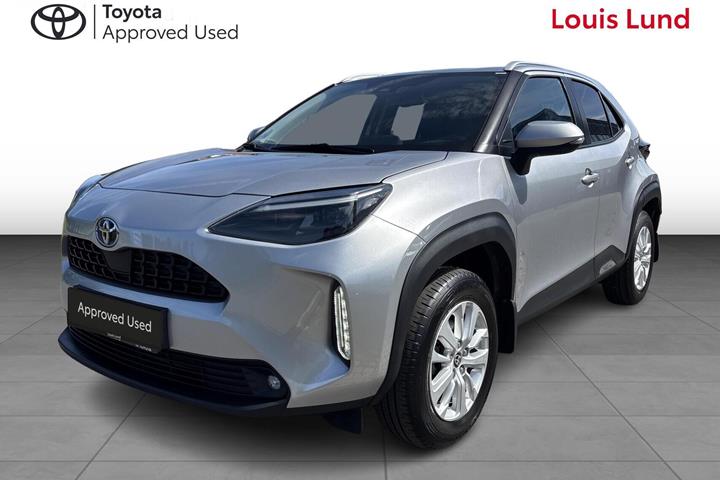 Sølv Toyota Yaris Cross fra 2022
