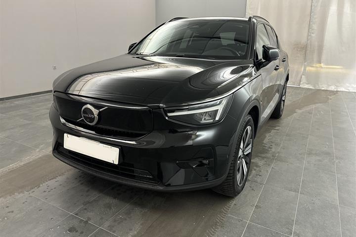 Sort Volvo XC40 fra 2023
