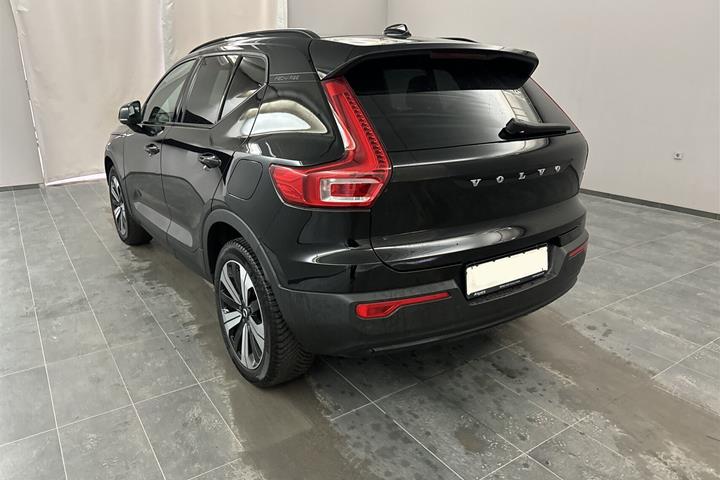 Sort Volvo XC40 fra 2023