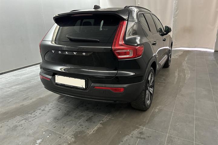 Sort Volvo XC40 fra 2023