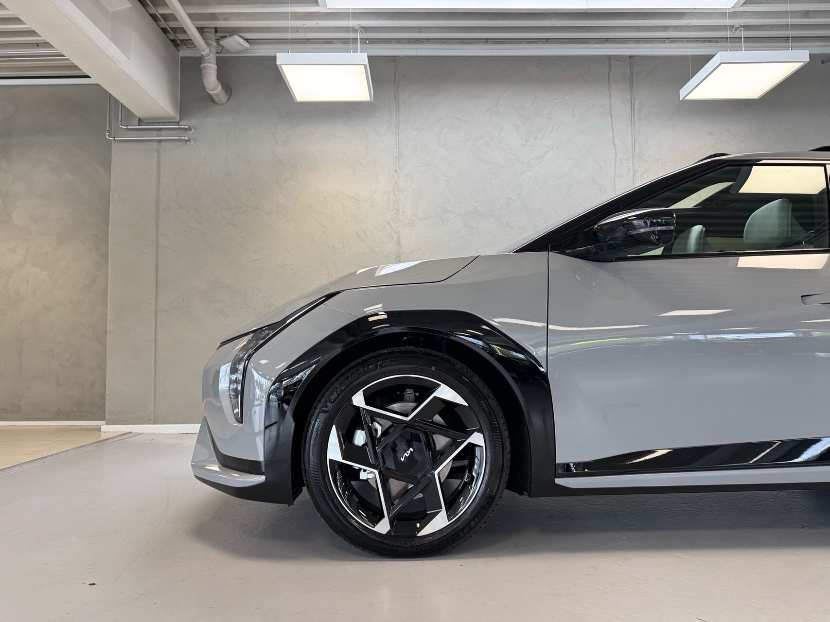 Grå Kia EV4 fra 2026