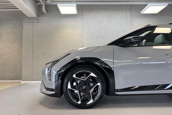 Grå Kia EV4 fra 2026