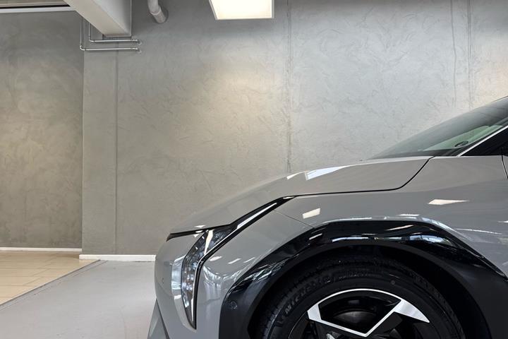 Grå Kia EV4 fra 2026