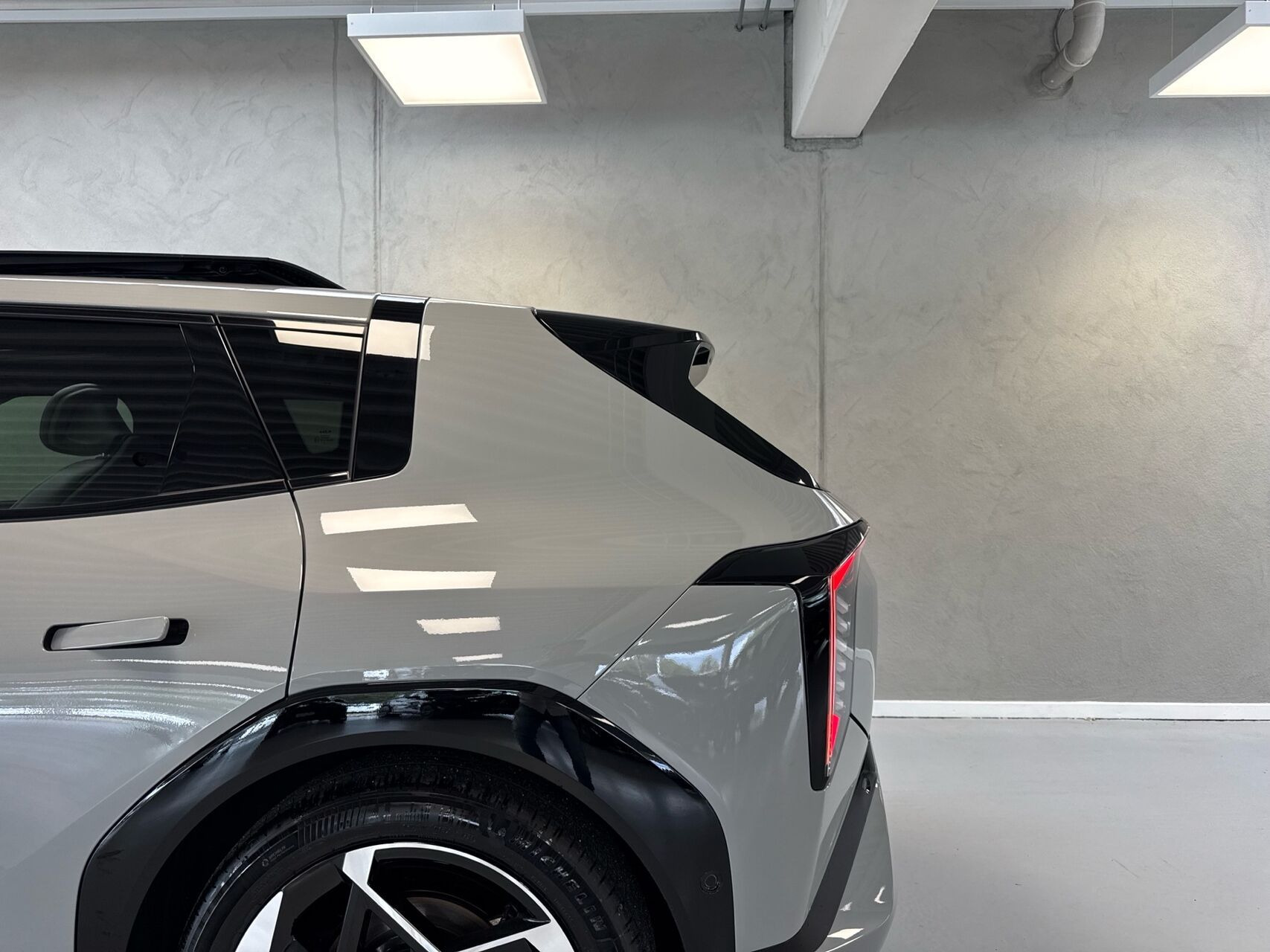 Grå Kia EV4 fra 2026