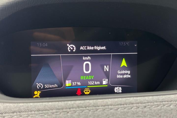 Hvid Skoda Enyaq fra 2023