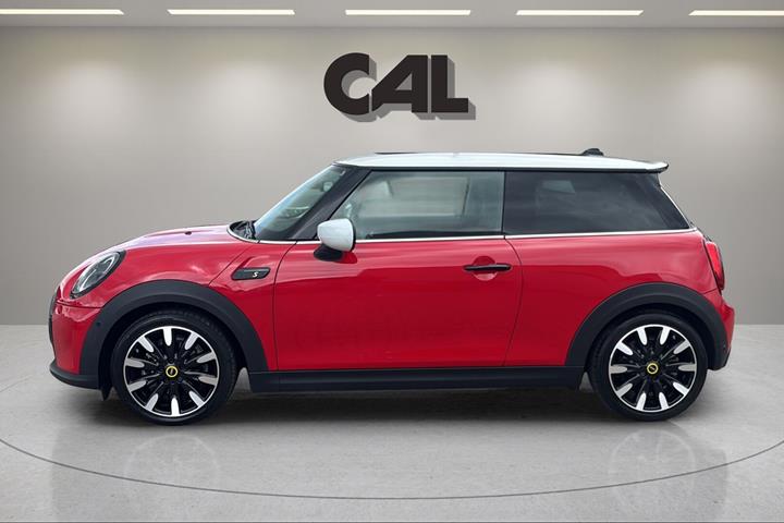 Hvid Mini Cooper fra 2022