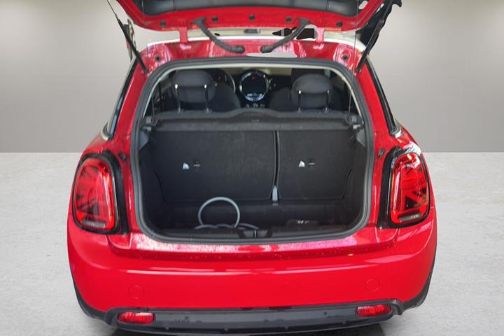 Hvid Mini Cooper fra 2022