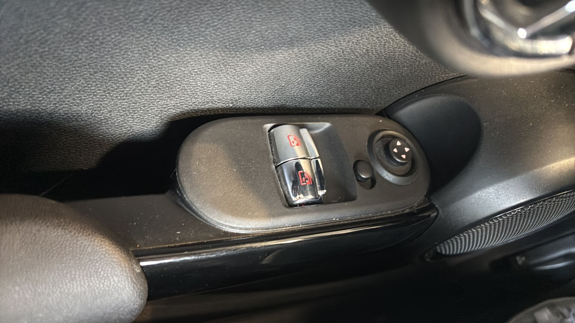 Hvid Mini Cooper fra 2022