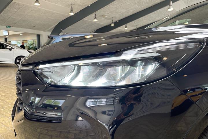 Sort Ford Kuga fra 2024